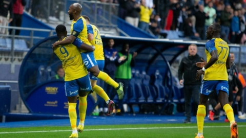 joie FCSMNO Sissoko Kalulu Kanouté.jpg